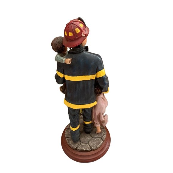 1998 VANMARK Red Hats Courage "HERO II" Figurine” Fireman Holding Children Ed 1 - Picture 3 of 5